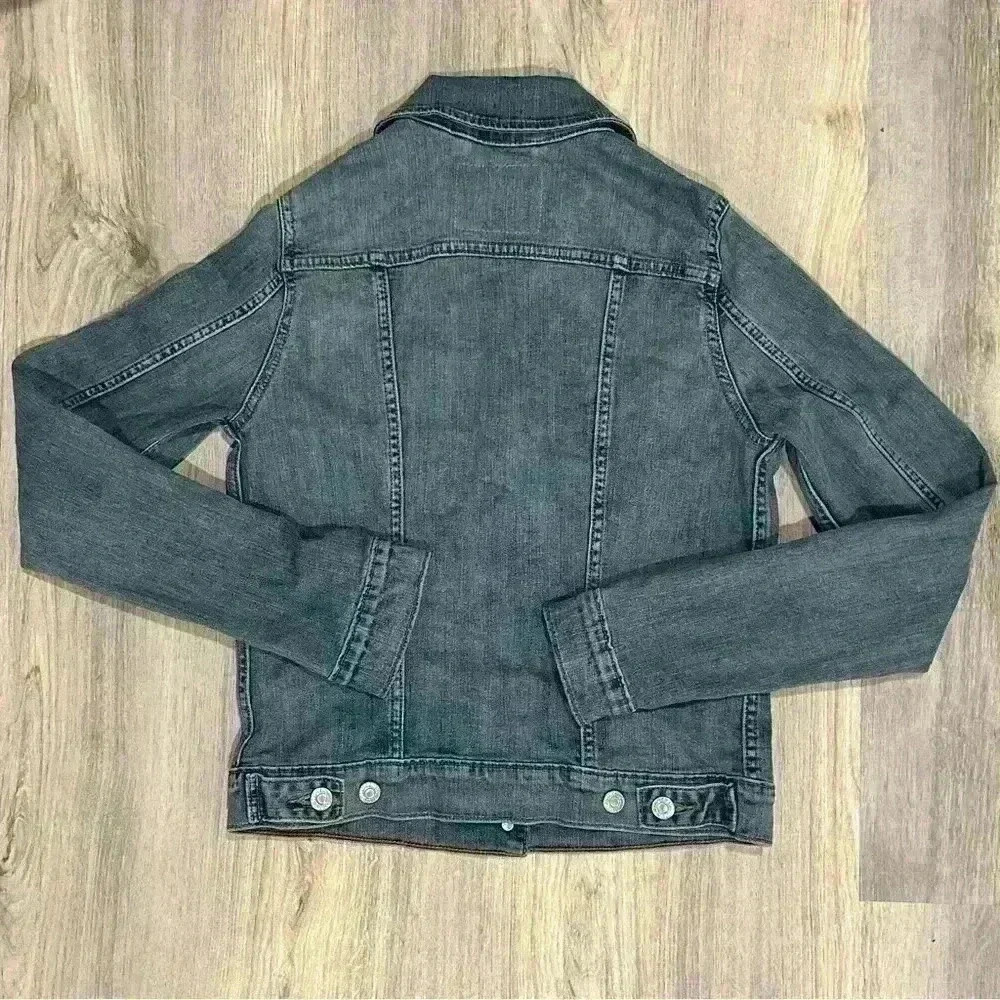 Levi’s Women’s Medium Wash Premium Denim Jean Trucker Jacket Levi Strauss Size S - Picture 3 of 9